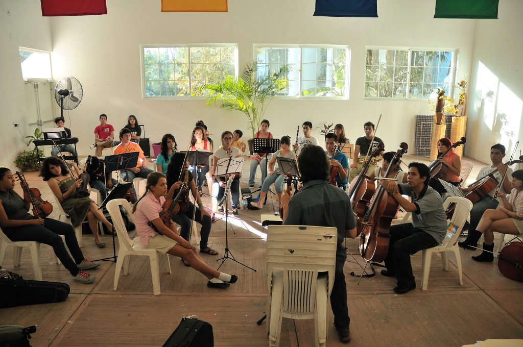 La Orquesta Escuela de Puerto Vallarta en sus inicios